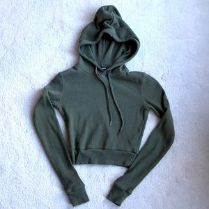🐥4/$30🐥Urban Planet cropped hoodie sweater